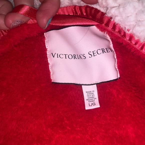 Victoria Secret Robe - Picture 5 of 5